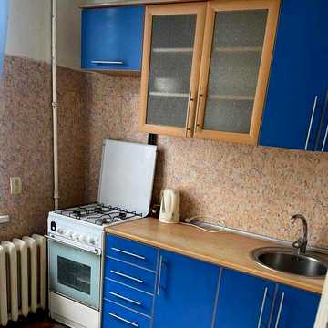 сдам 2комн квартиру ул Сталеваров