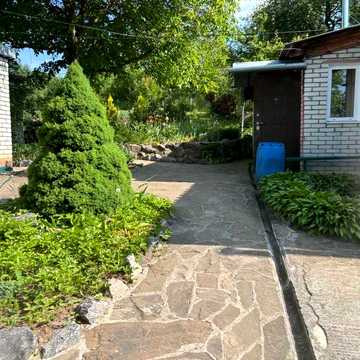 Продається будинок з ділянкою у м. Люботин