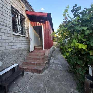 Здається будинок Курилівка