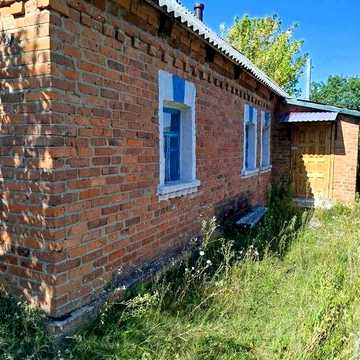 Цегляний будинок (газ+піч) +64 сотки землі. С. Залишани.