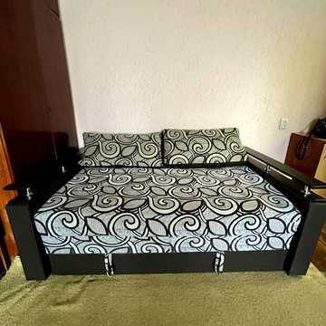 Михайла Лушпи просп. (Космонавтів), 30