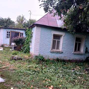 продаж будинку в селі Ненадіївка Роменського району Сумської області