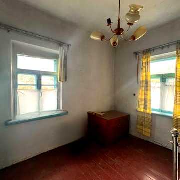 Продам  цегляний будинок, м. Шепетівка  поблизу 3-школи