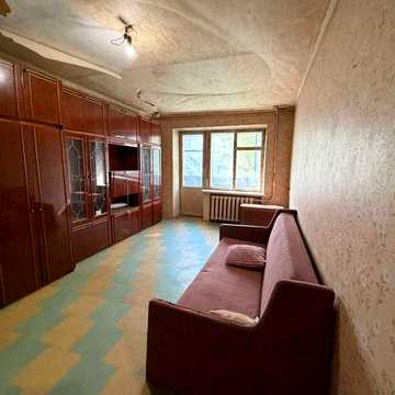 Продам 1 -комн. квартиру на 2-м этаже кирпичного дома, в г. Днепр