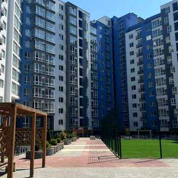 продам двокімнатну квартиру в центрі міста поруч ратуша та парк ЖР Княгинин Галицька Васильянок