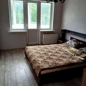 Київська вул., 80