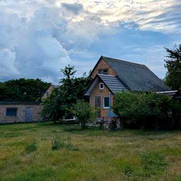 Продам будинок в с. Шарлаївка 14 600$
Полтавська обл., Миргородський р-н (колишній Шишацький)