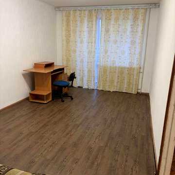 Сдается однокомнатная квартира в Днепровском районе.