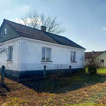 Продаю будинок в сільській мальовничій місцевості.Дубенщина.