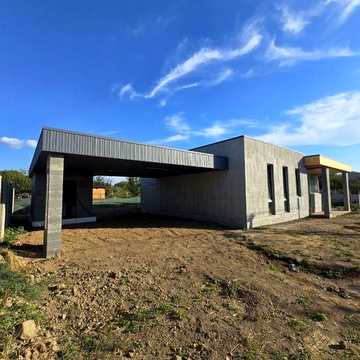 ПРОДАЖ будинку у селі СТОРОЖНИЦЯ, 5 хв до УЖГОРОДА | єОселя