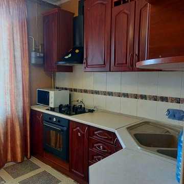 Аренда 2к квартиры с балконом  м.Вишневе