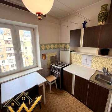 продаж 3-к. квартири провулок Квітневий, 3 Виноградар, метро, Держпрограми