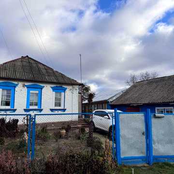 Продаю будинок поруч з Києвом
