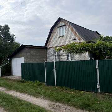 Продається дача за містом