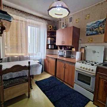 Терміновий продаж трикімнатної квартири по вул Сокальська ,район ринку ,розглядаємо продаж за держ програмами