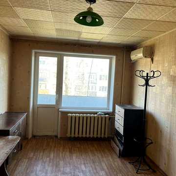 Продам 1 кім 3/5 вул Караманіц 64