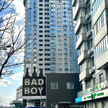 ул.Трускавецькая 2-А, продажа без %,  ЖК «RiverStone» 3-х комнатная -128 кв.м.под ремонт, Генератор. ЖК RiverStone