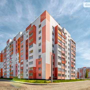 Продається 2-ох км квартира, вул. Тролейбусна, р-н Дружба