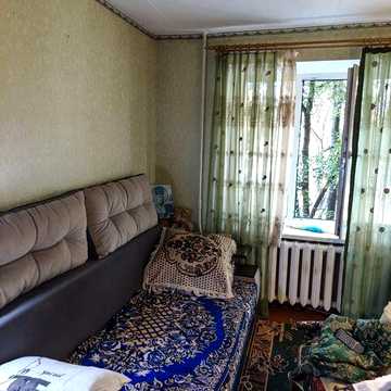 Продам просторную 18.5 кв.м комнату на Раковке