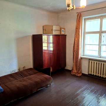 Продам 2комн квартиру  с подвалом  районе пр.Мазепи ул. Орловська