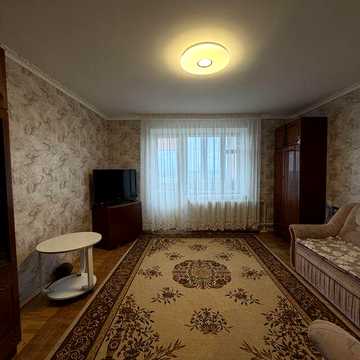 Продаж 3 кімнатної квартири в цегляному будинку, в жилому стані
