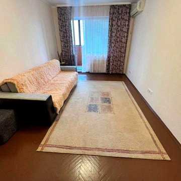 Оренда 2х кімнатної квартири, вул. Б. Гмирі, м. Позняки