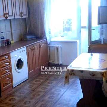 Продам 4-кімнатну квартиру 90 кв.м по Держ Програмам