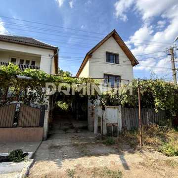 Продаж цегляного будинку в центрі Сасова
