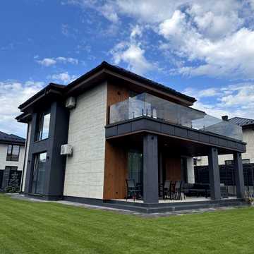 Продам будинок з ремонтом та меблями в закритому КМ. Ходосівка