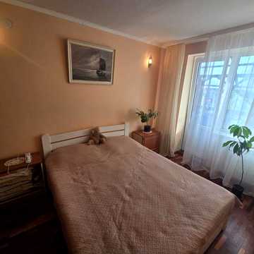 Продаж затишної 3-кімнатної квартири у передмісті Берегова! с .Велика Бакта.