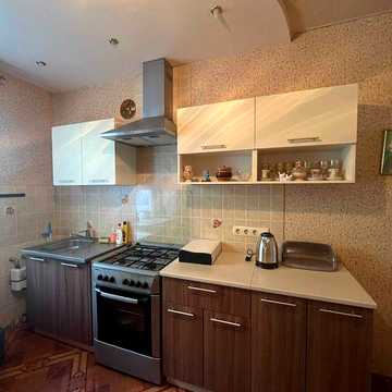 Здам 3 кімнатну в Центрі, ПАРКОВКА в дворі, гарний стан, ВІЛЬНА