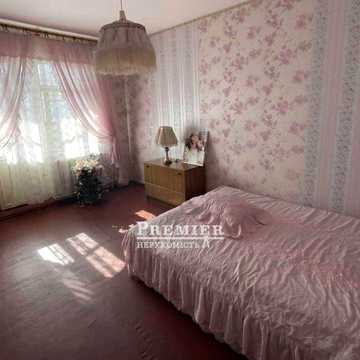 Продам 4х кімнатну квартиру на Семена Палія!