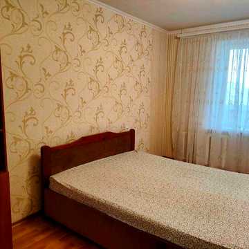 СДАМ  довгостроково 3-х кім квартиру