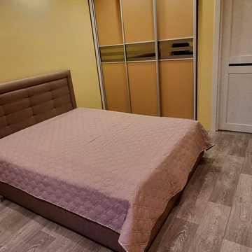 В'ячеслава Чорновола вул., 60