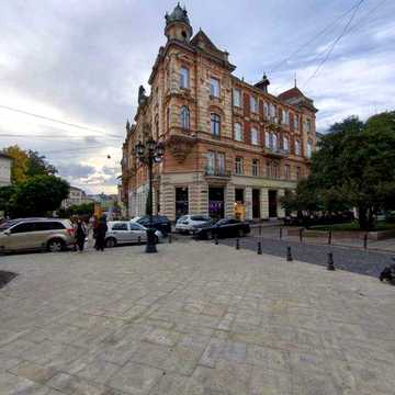 Продаж 4-кімнатна квартира Галицький район м. Львів
