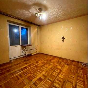 Продам 1 к.кв. на по. Аэрокосмическом ( Гагарина)