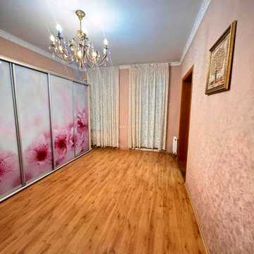 Продам4-ком квартиру в Центре