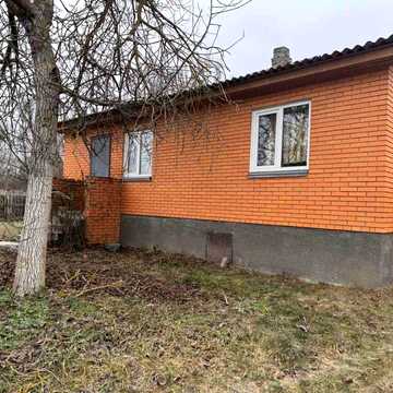 Продається будинок в місті Остер!