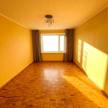 продаж 2х кімнатної квартири Дніпровський р-н вул. Райдужна 31