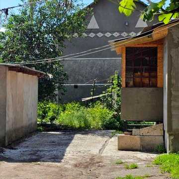 Продається 2-кімнатна квартира від власника!
Дальні млини