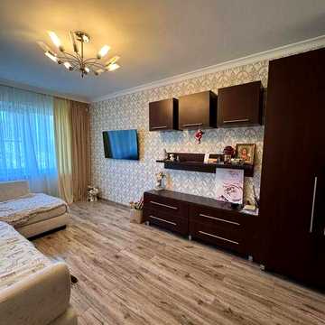 Продаж 3-кімнатної квартири на Десантному бульварі (3-368-812)