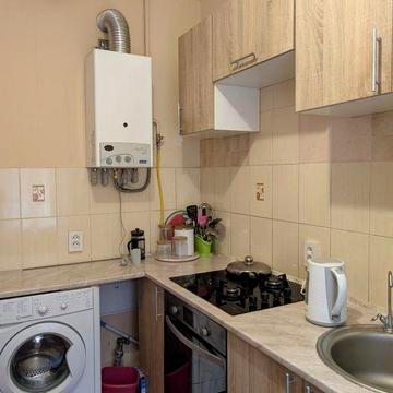 Довготривала оренда  2 ох кімнатної квартири в ближньому центрі вул.Горрдоцька