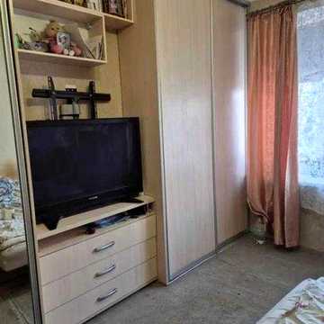 В продаже 2 к кв на ХТЗ, метро Масельского.