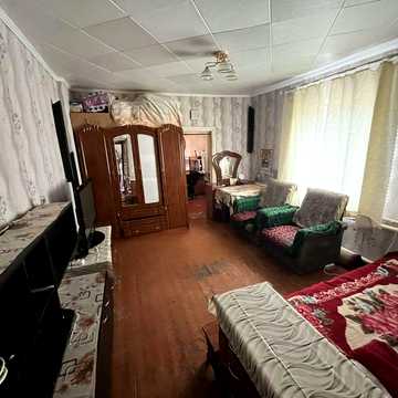 Здам пів будинку