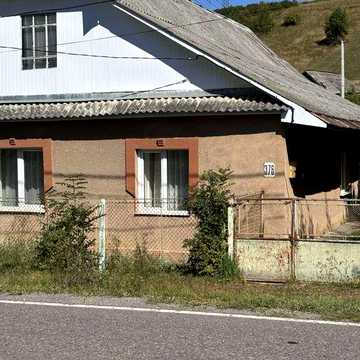 Будинок у селі Верхні Ворота