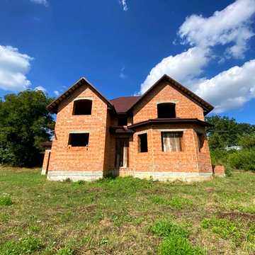 Незавершений будинок у Великому Кучурові