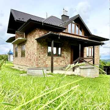 Продаж будинку з частковим ремонтом