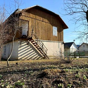 Обмін - продаж будинку у Стебнику