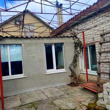 Продам часть дома на Дм. Донского c гаражом