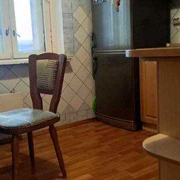 Трикімнатна квартира 76,8/42,3/8,1. Позняки.